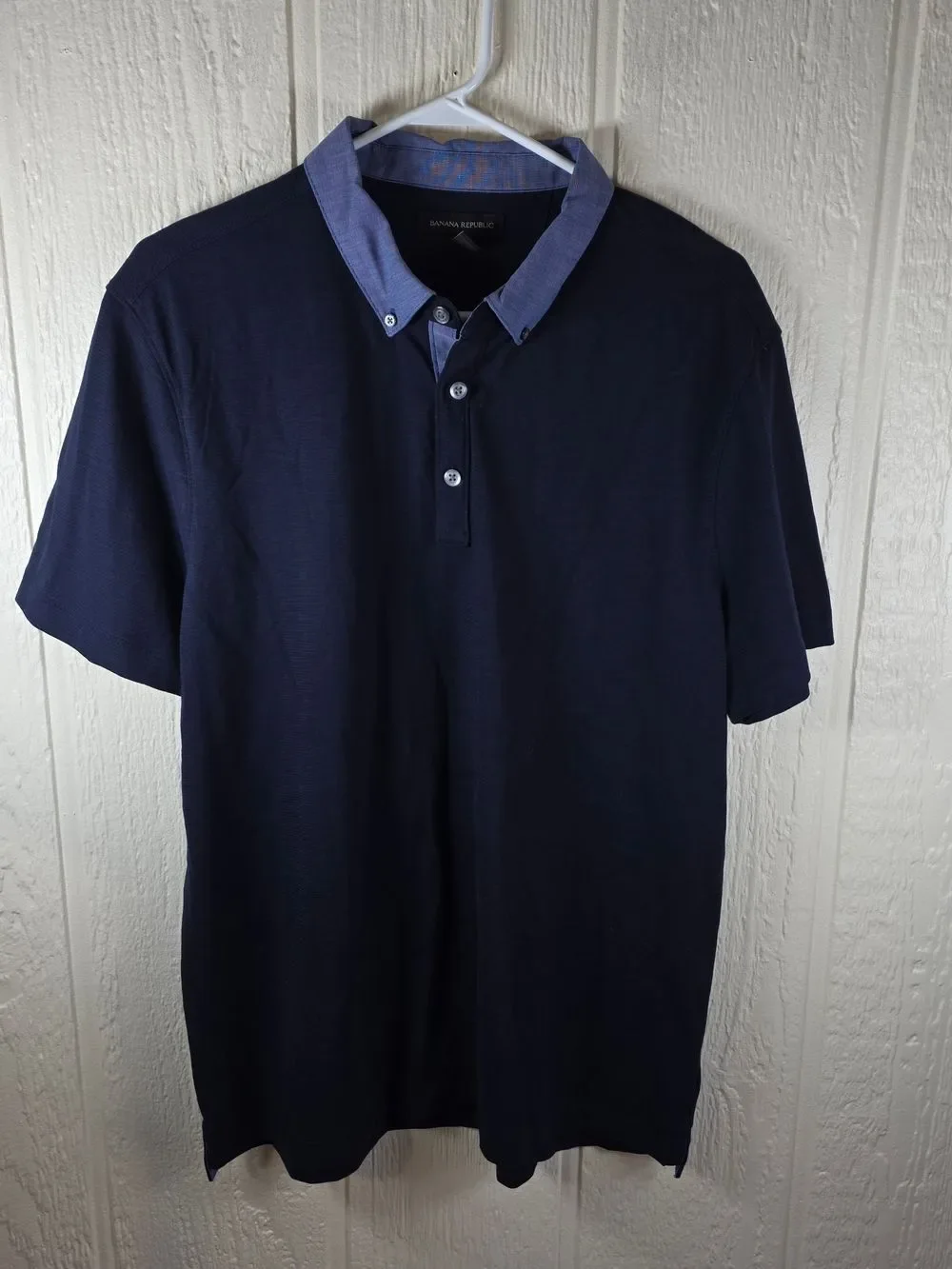 Men's Banana Republic Navy Polo with Light Blue Contrast Collar, Size XL